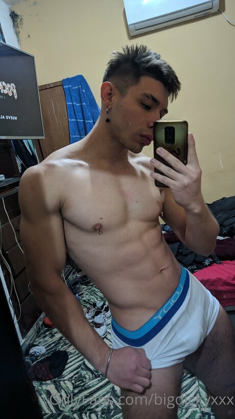 Tomas Rager hot star pictures