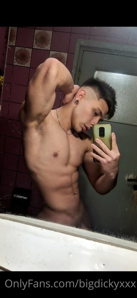 Tomas Rager perfect model pics