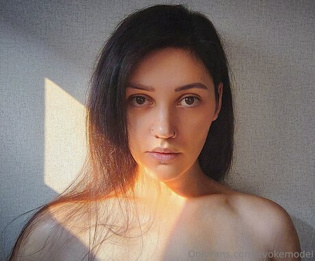 Evokemodel model nude photos