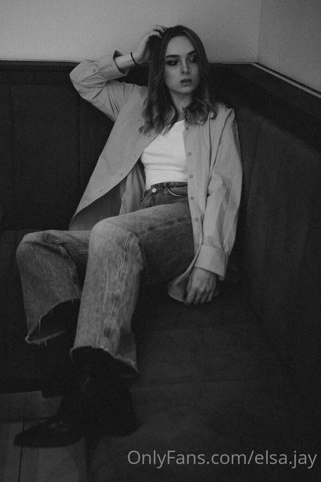 no panties onlyfans free naked image