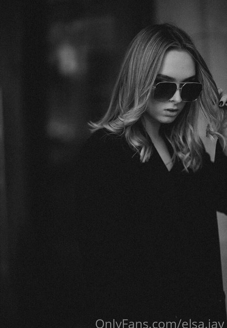 Elsa Jay star best photos