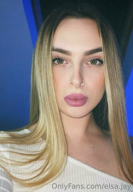 Elsa Jay model adult gallery