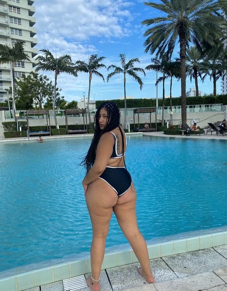 Jenni215 porn model picture