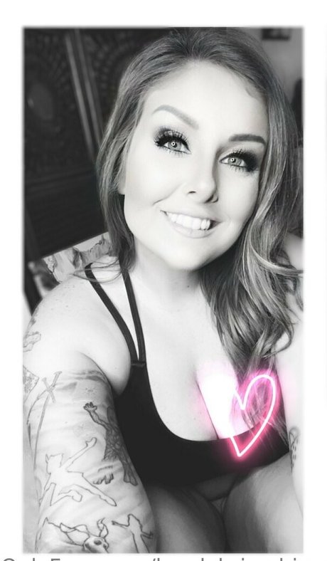 lovelybriarchives model naked pics