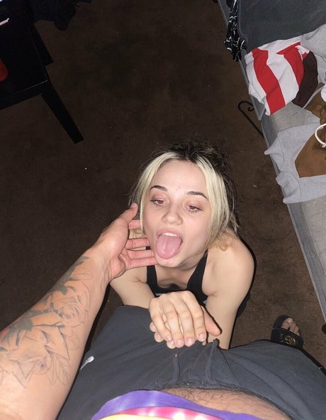 ilovetinder model naked images