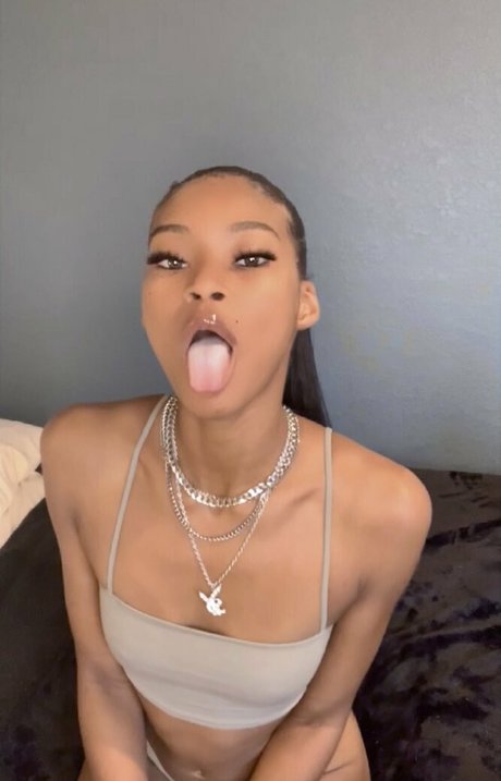 islabizaxxx exclusive model pics