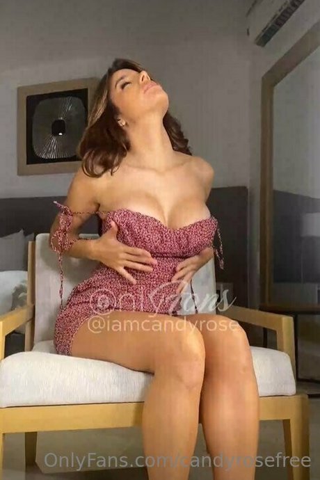 candyrosefree star naked pic