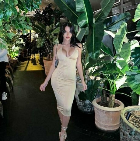 candyrosefree beautiful model pictures