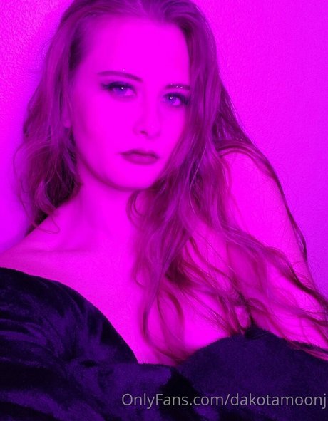 dakotamoonj model art images