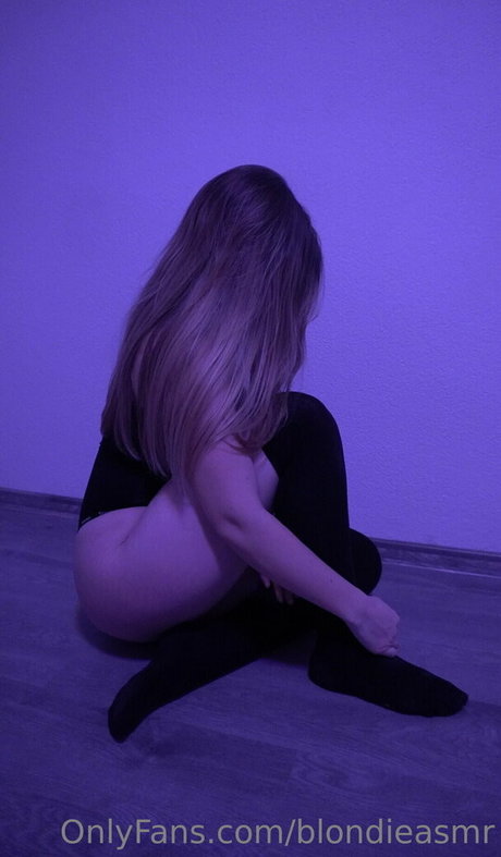 blondieasmr model best pic