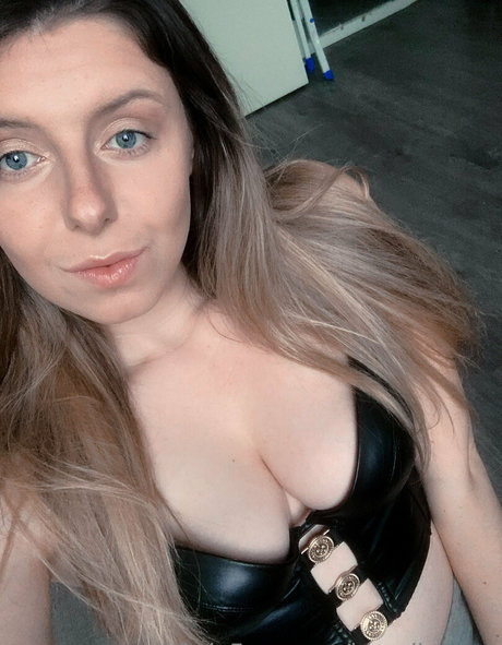 blondieasmr art star img