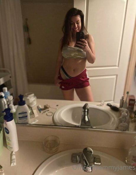 officiallyemmyjames nudes pornstar picture