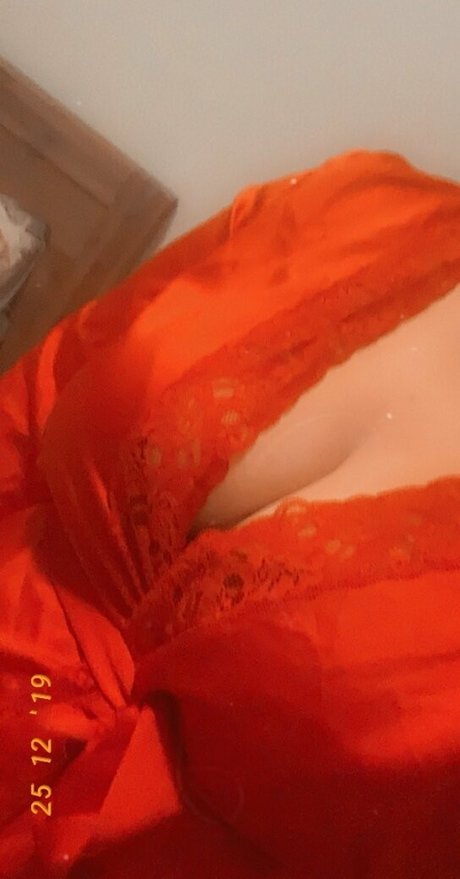 lauren2020 erotic model image