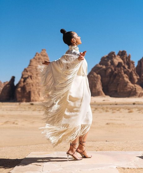 Alicia Keys pornstar hd images