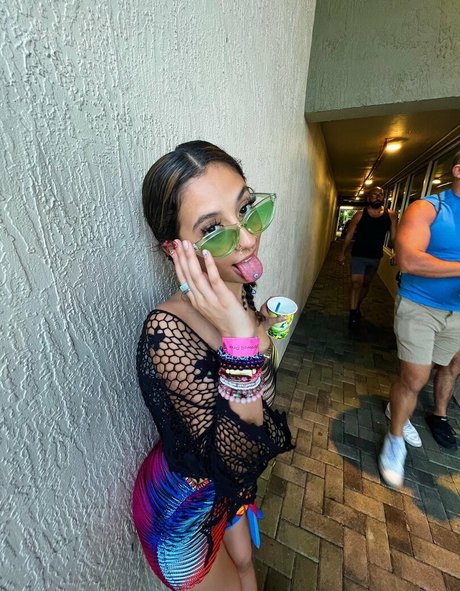 GroovyMya pornstar top gallery