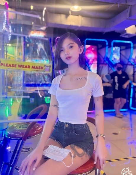 Bhel Esguerra pornographic star image