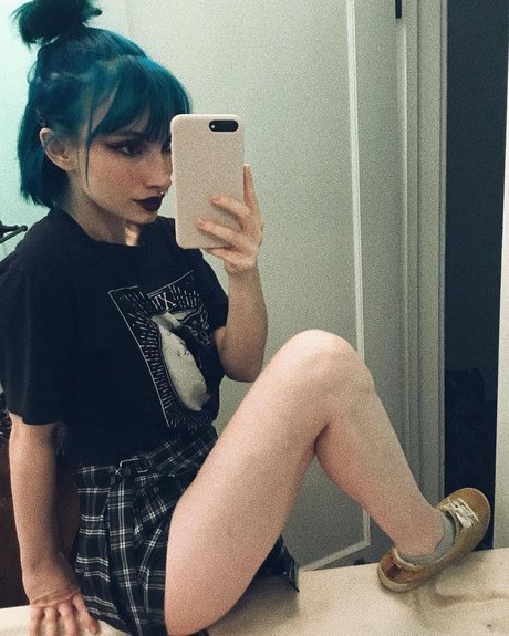 givemethespooks star sexy picture