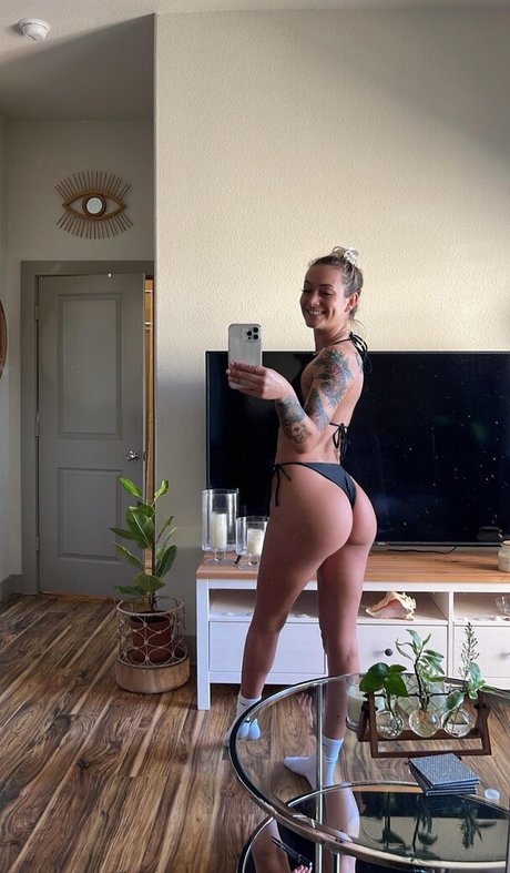 Sunnyraex erotic star images