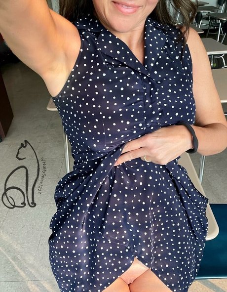 Noir Nuit pornstar adult archive