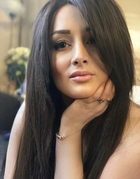 Always Horny naked star galleries