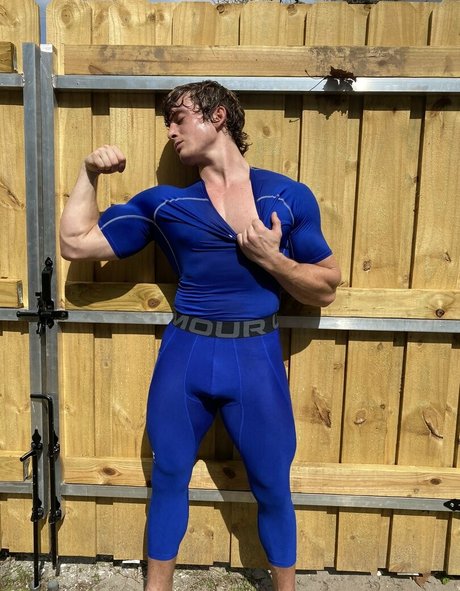 calebsky model perfect photo