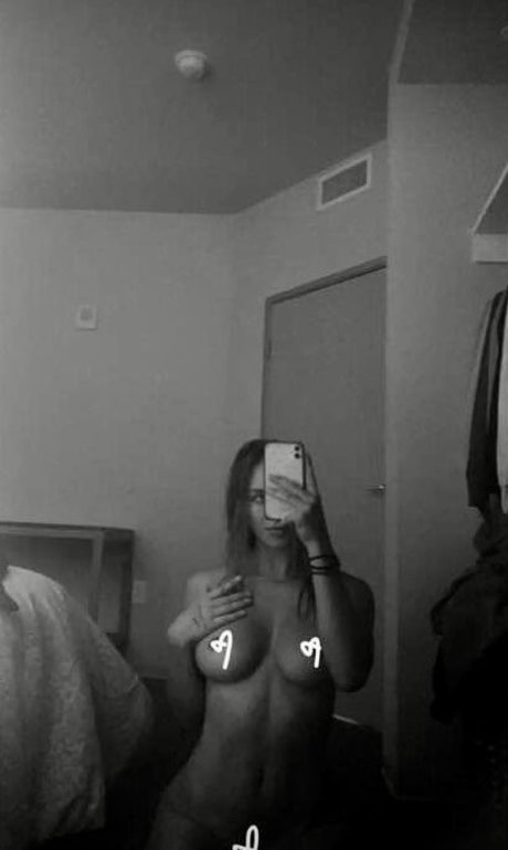 Sylvgrace art model image