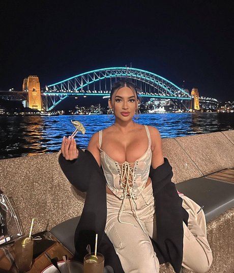 simmykk naked pornstar photos