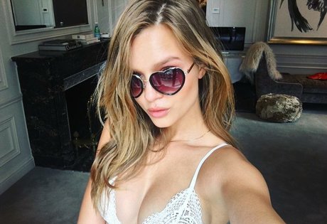 Josephine Skriver nudes actress photo