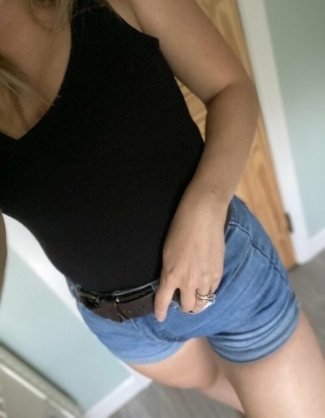 MlLF Bunny nudes star pic