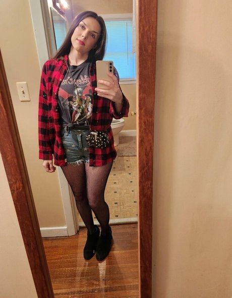 laced raven porn model photos