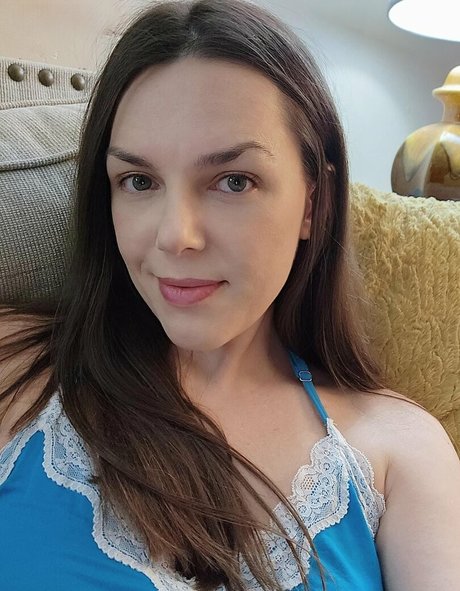 laced raven pornstar pretty image