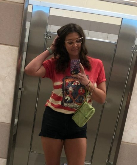 tallnerdywoman pornstar sex photo