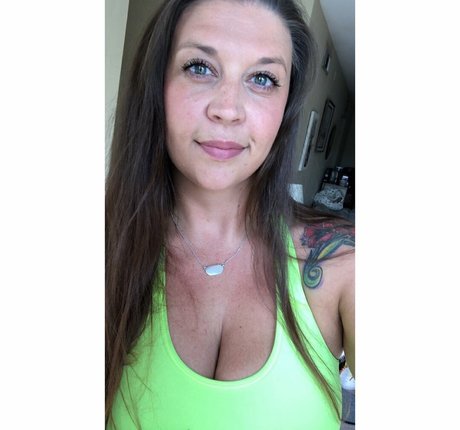 tallnerdywoman hot star photos