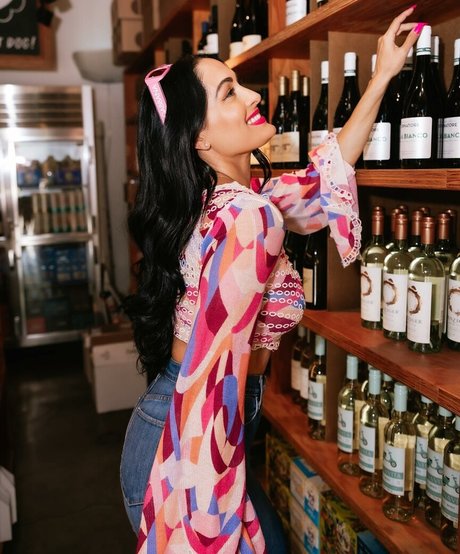 Nikki Bella model hot archive