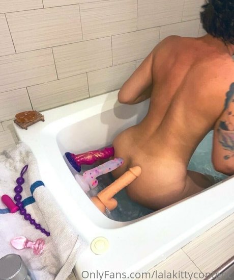 lalakittycontent star hot pic