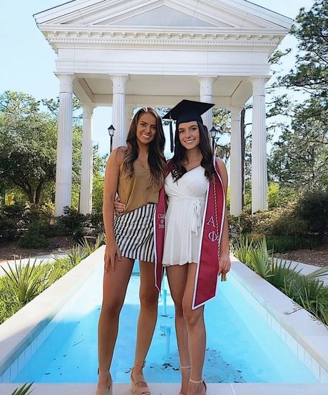 Theresa nude model img