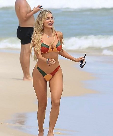 Erika Schneider pornstar perfect pics