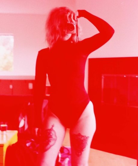 Mothica pornstar pretty picture