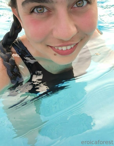 EroicaForest nudes star image