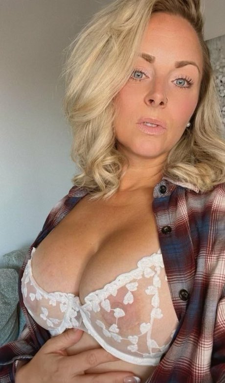 linzc best actress pics