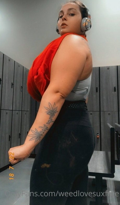 weedlovesuxfree hd model pic