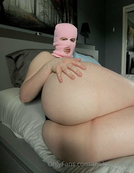 thebaronessx naked star archive