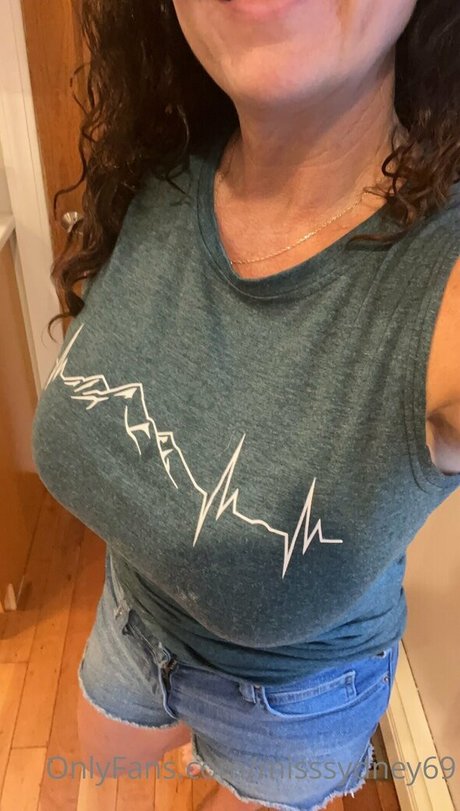 MissSydney69 model high quality pic