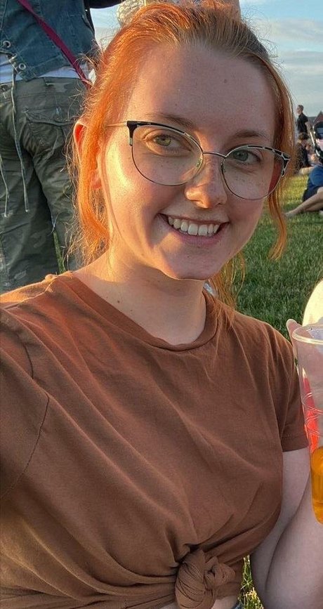 Em Cavell high quality pornstar pic