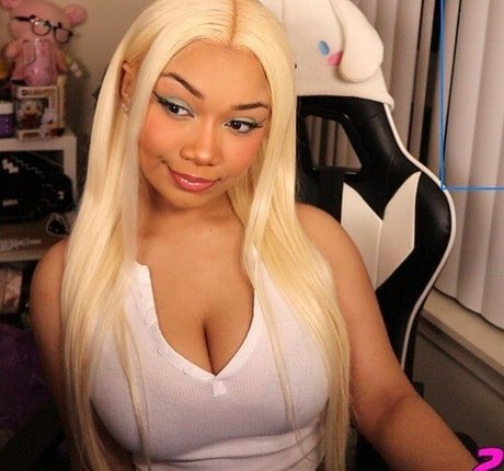 mariiiisel model nude img