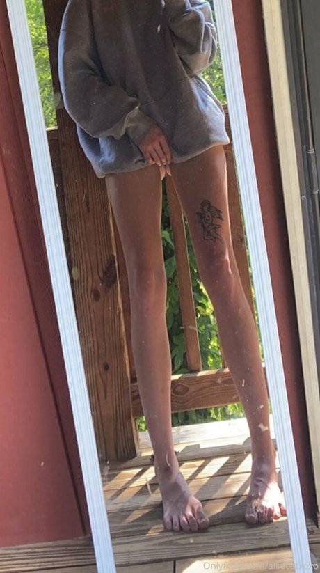 alliecatxoxo high quality model photo