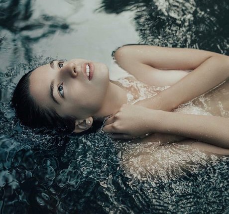 Karina Martins perfect model img