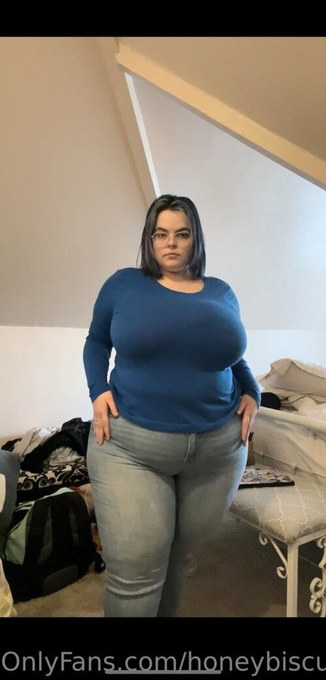 honeybiscuit20 star porn archive