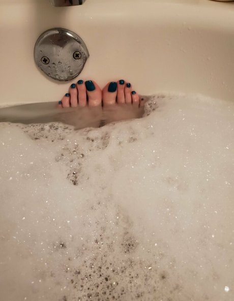 sloan paws erotic actress pics