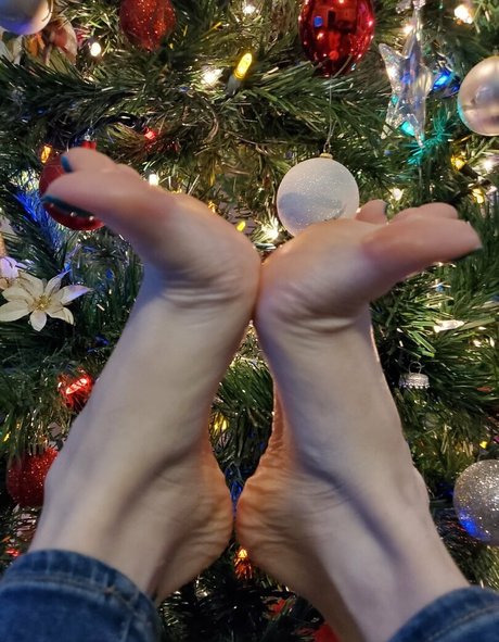 sloan paws nudes star archive